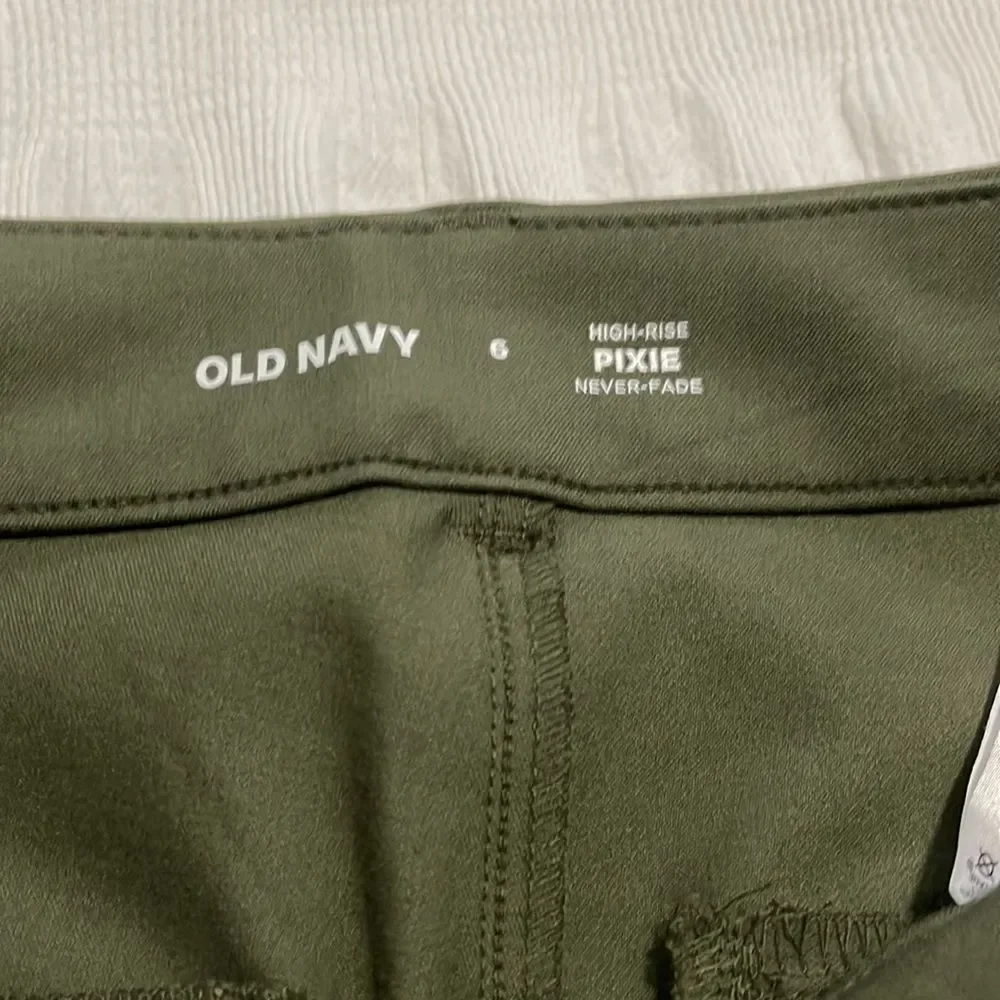 NWT- Old Navy - 24+. Pixie Pant - Picture 7 of 9